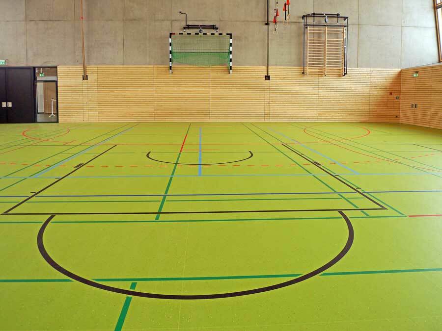 Sporthallen und Freilufthallen